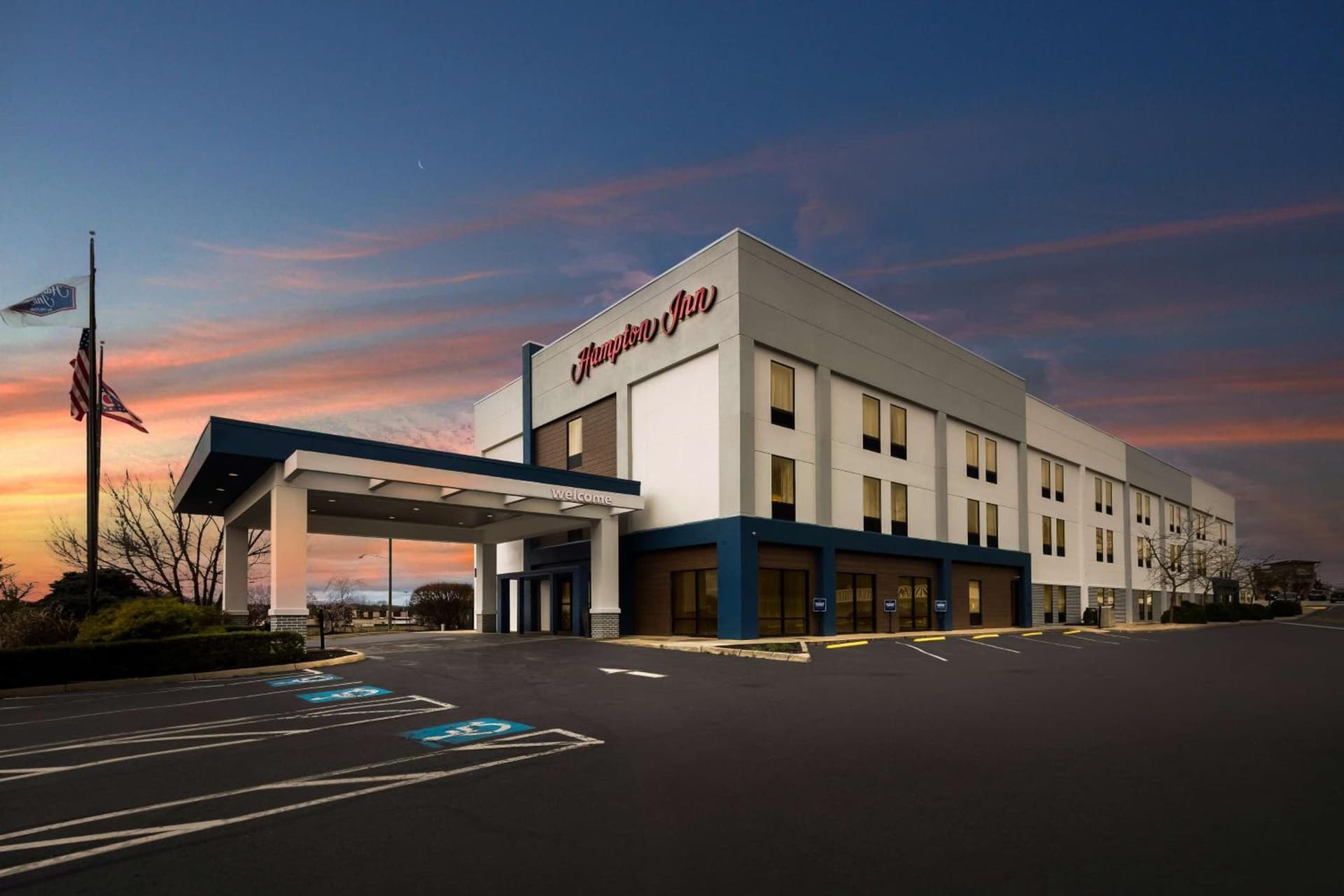 Hampton Inn Lancaster interior in Lancaster, OH — gallery photo 2