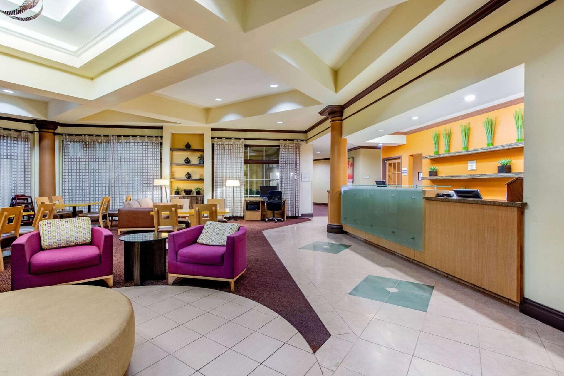 La Quinta by Wyndham Raleigh/Durham Southpoint gallery photo in Durham, NC — image 25