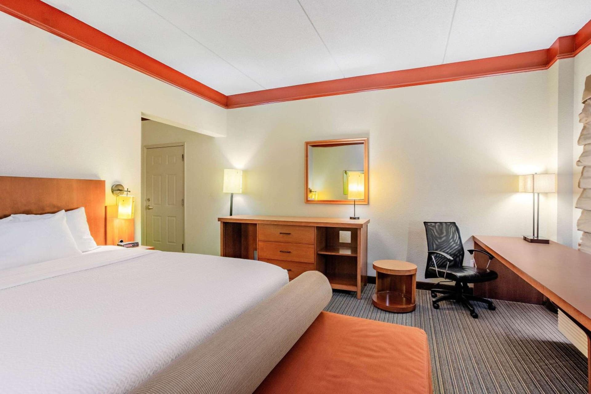 La Quinta by Wyndham Raleigh/Durham Southpoint gallery photo in Durham, NC — image 11