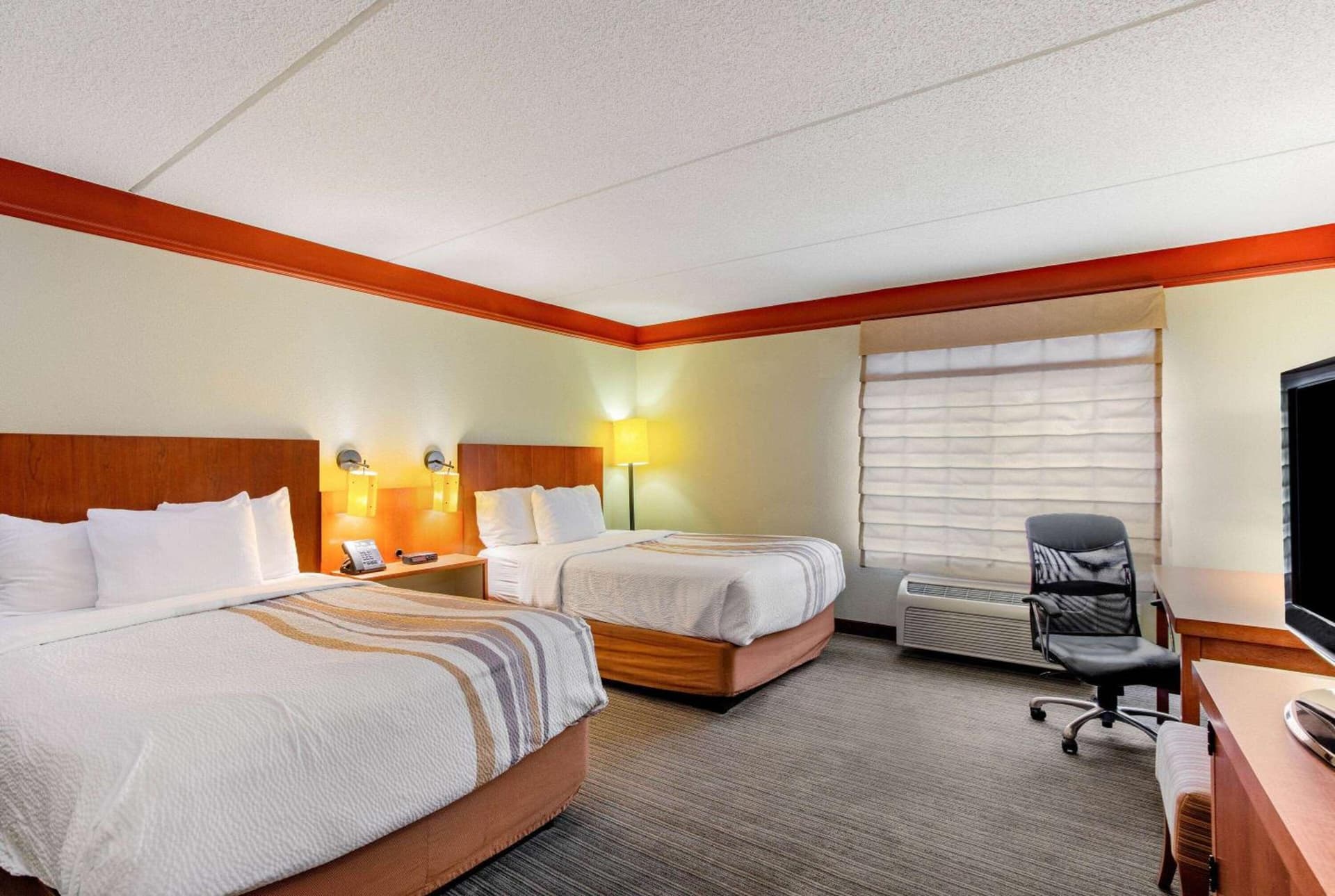 La Quinta by Wyndham Raleigh/Durham Southpoint gallery photo in Durham, NC — image 45