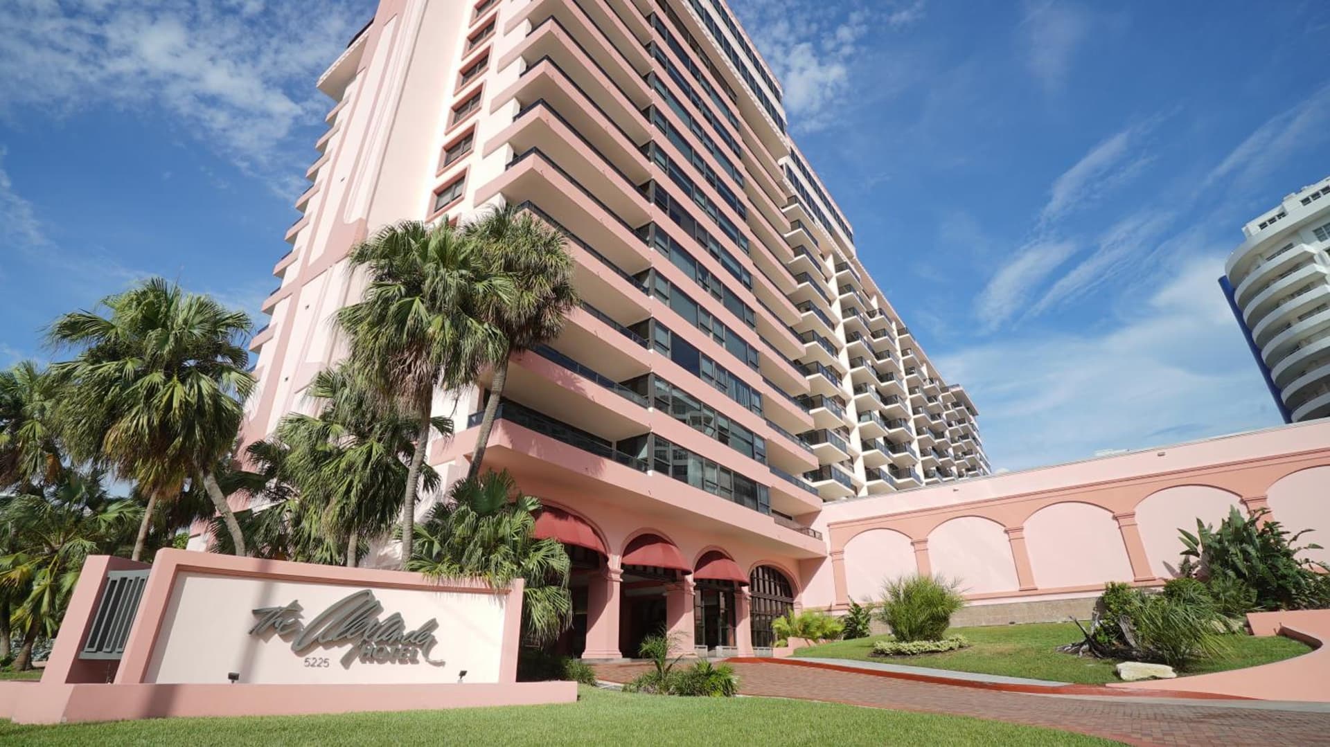 Oceanview Apartment on the beach 123 featured exterior or lobby in Miami Beach, FL — similar hotel