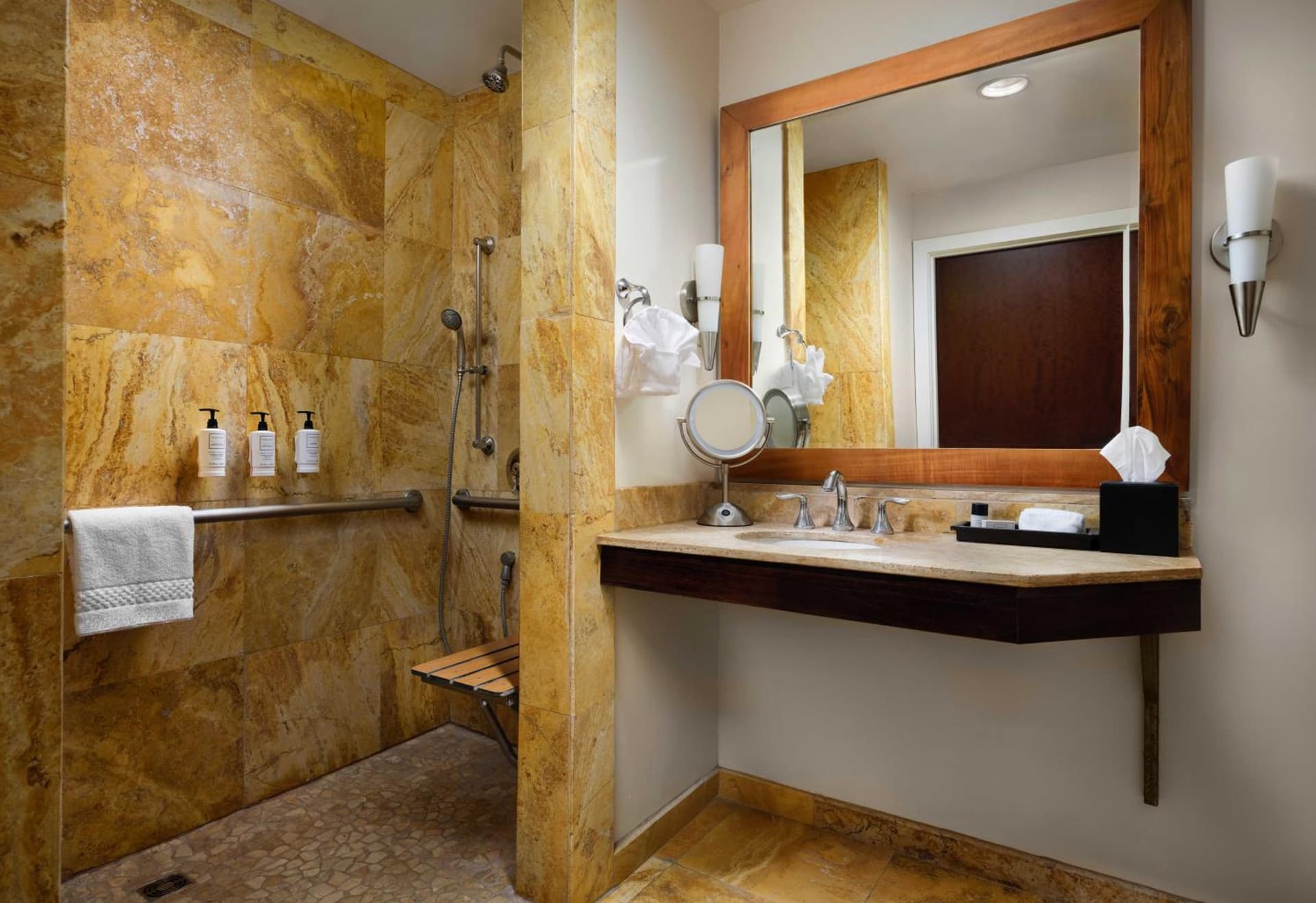 El Colibri Hotel & Spa gallery photo in Cambria, CA — image 24