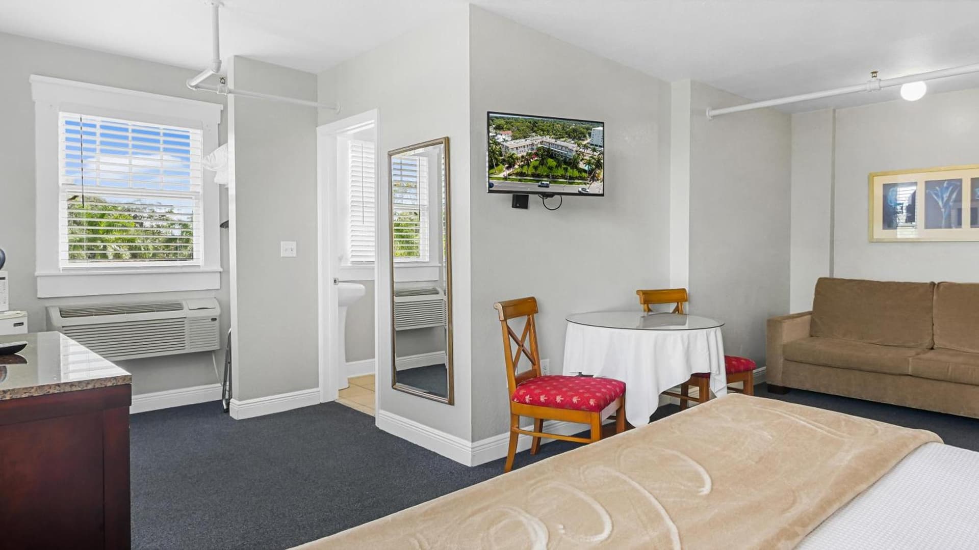 Crystal Bay Historic Hotel gallery photo in St Petersburg, FL — image 118