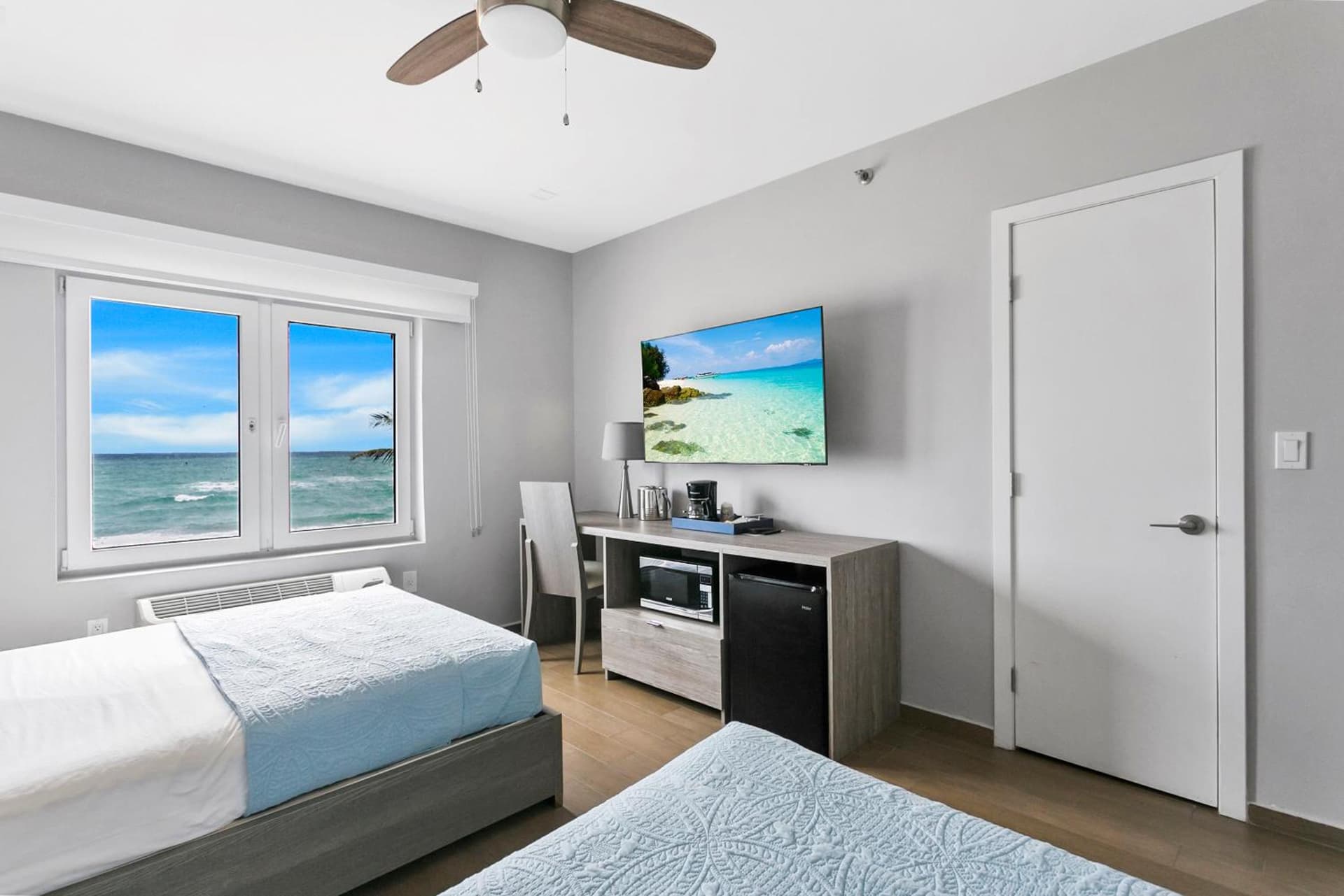 Hotel Sheldon gallery photo in Hollywood, FL — image 35