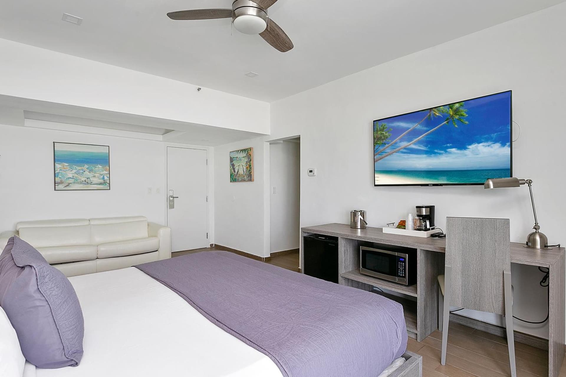 Hotel Sheldon gallery photo in Hollywood, FL — image 18