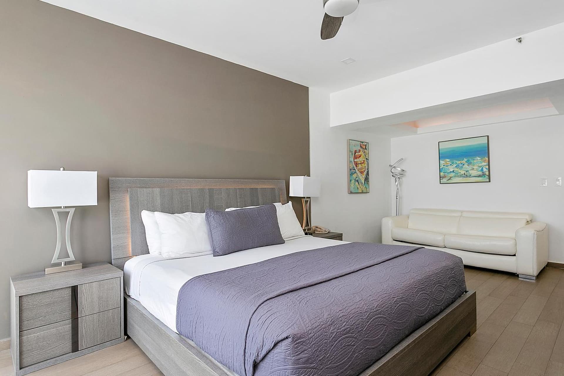 Hotel Sheldon gallery photo in Hollywood, FL — image 22