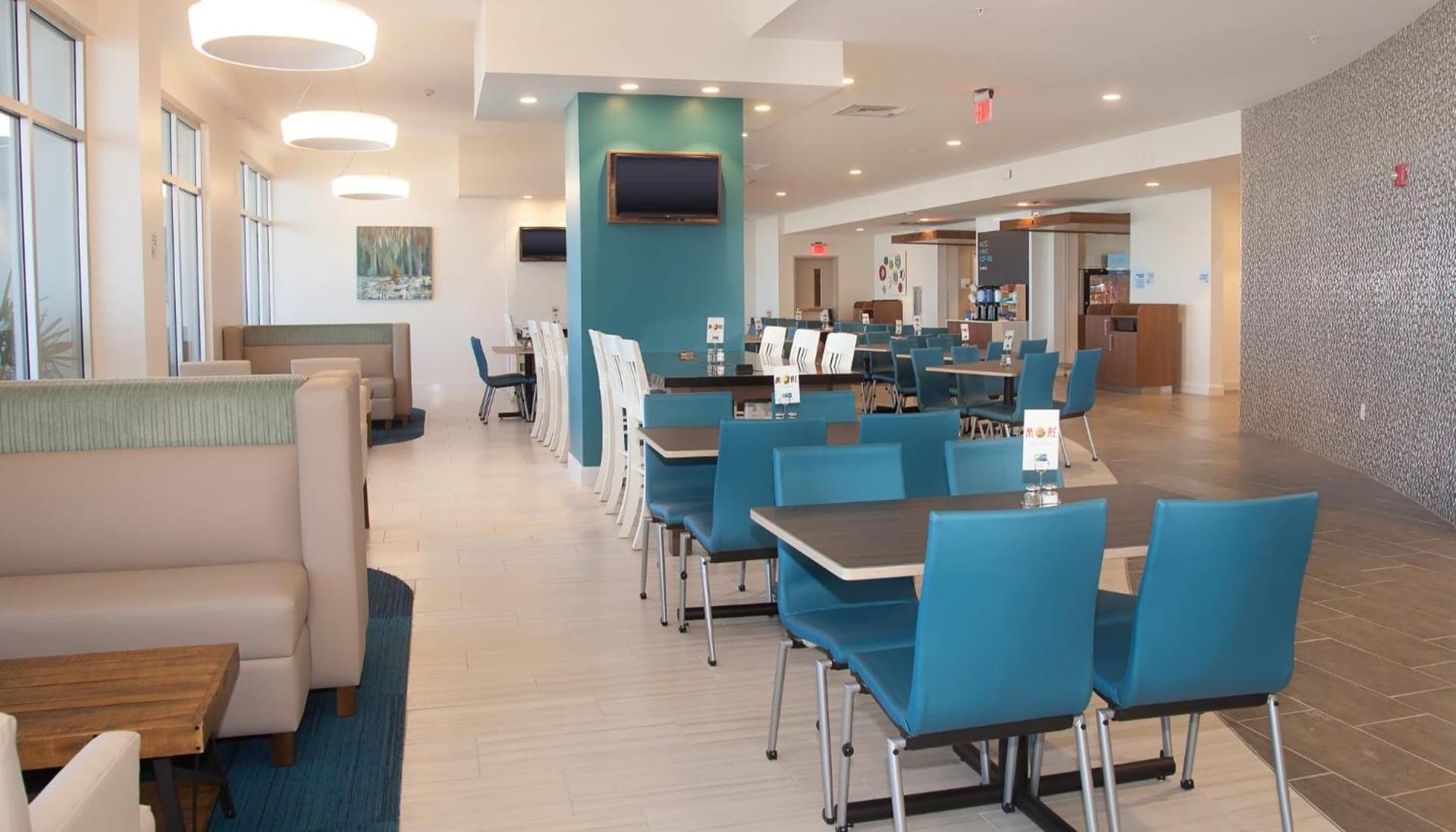 Holiday Inn Express & Suites Panama City Beach - Beachfront by IHG gallery photo in Panama City Beach, FL — image 38