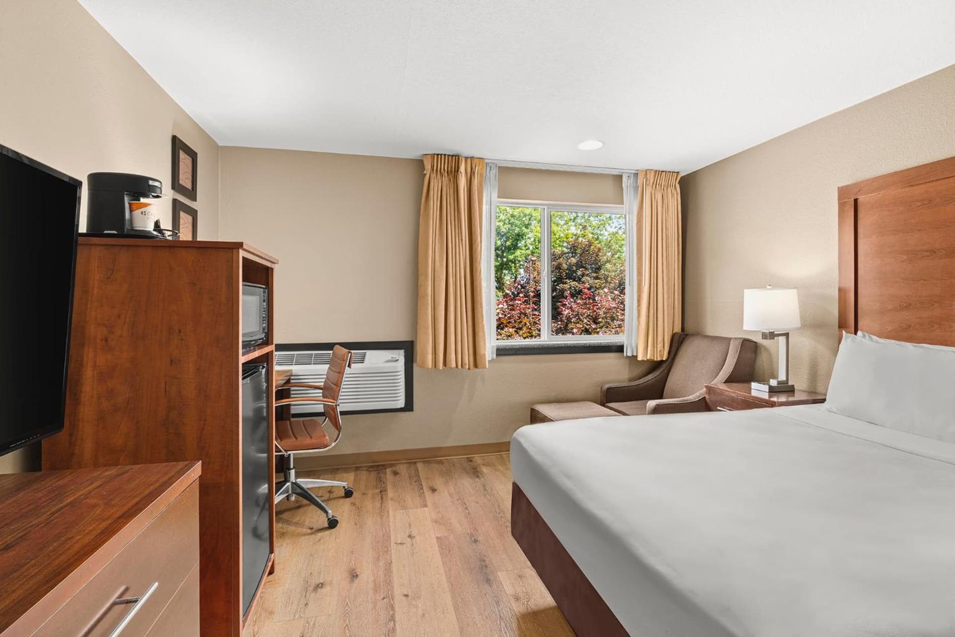 Comfort Inn & Suites Beaverton - Portland West gallery photo in Beaverton, OR — image 16