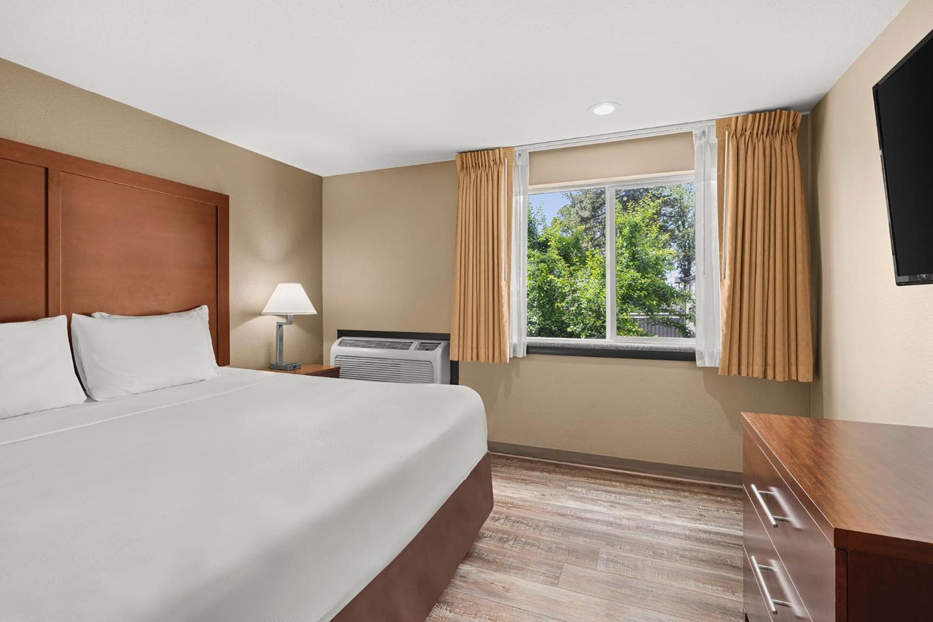 Comfort Inn & Suites Beaverton - Portland West gallery photo in Beaverton, OR — image 8