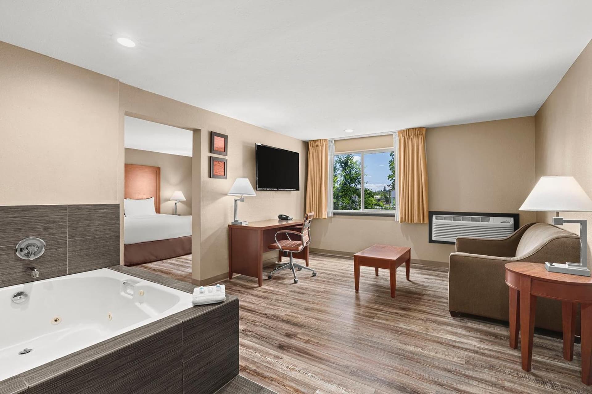 Comfort Inn & Suites Beaverton - Portland West gallery photo in Beaverton, OR — image 43