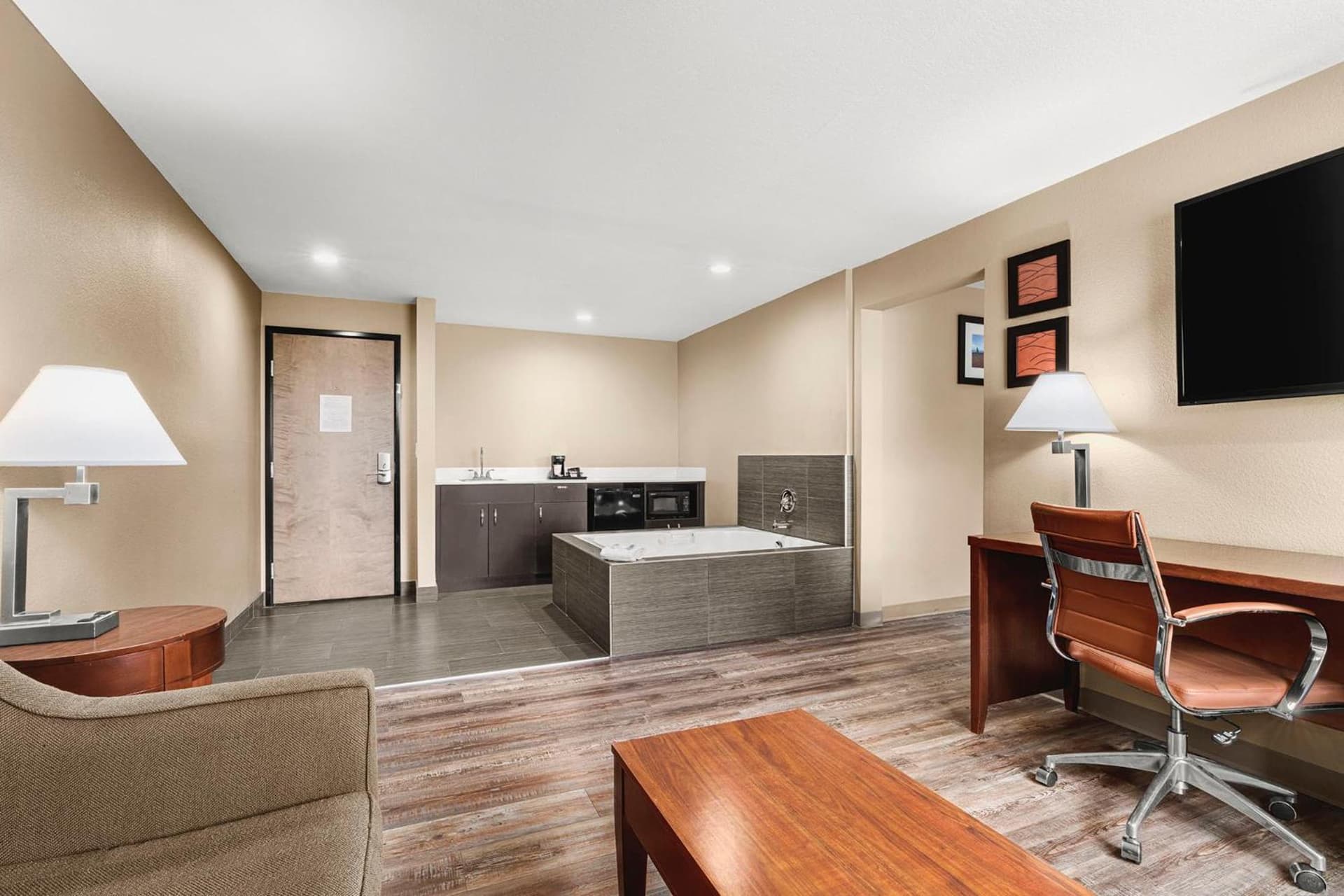 Comfort Inn & Suites Beaverton - Portland West gallery photo in Beaverton, OR — image 6
