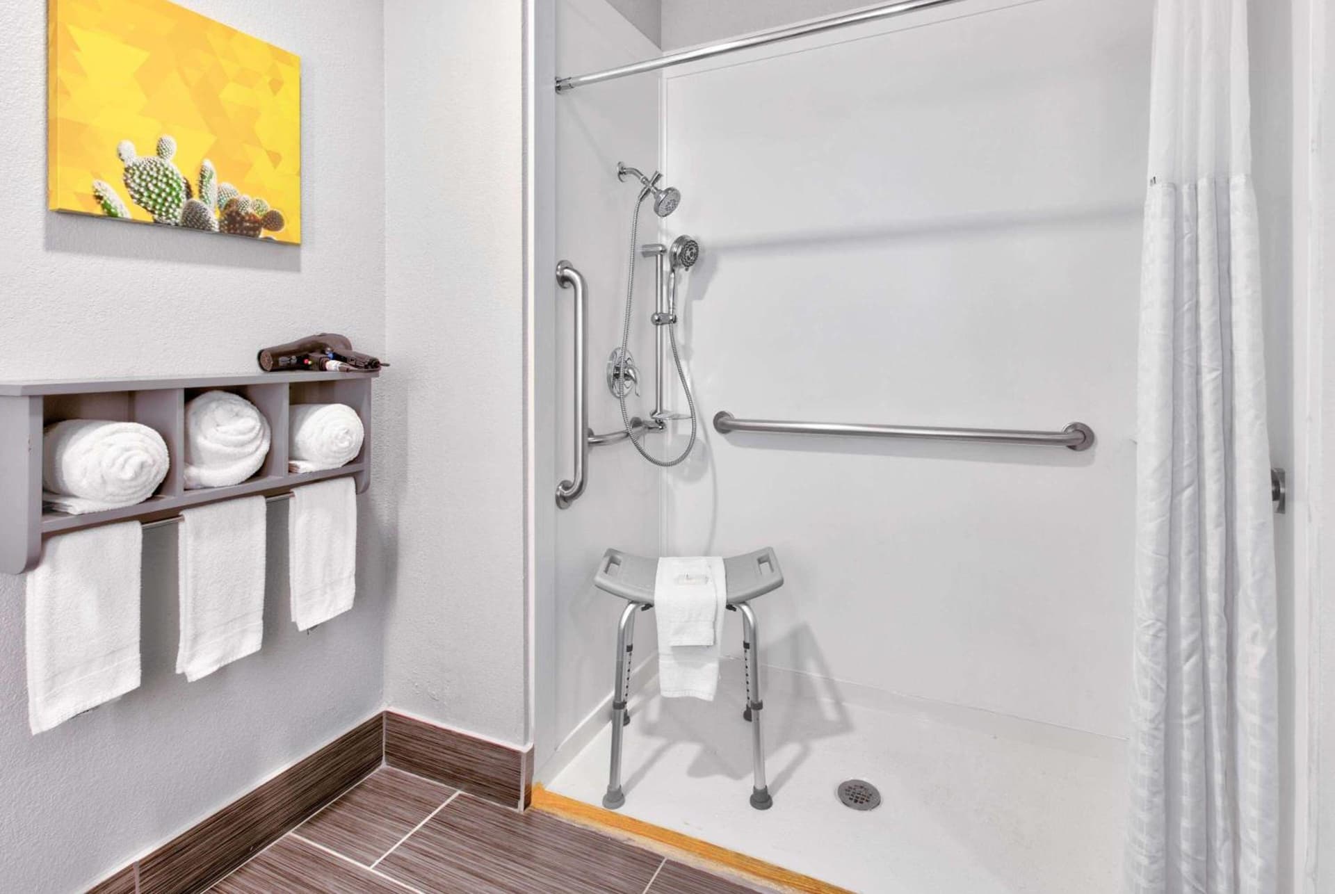 La Quinta by Wyndham Dallas - Las Colinas gallery photo in Irving, TX — image 8