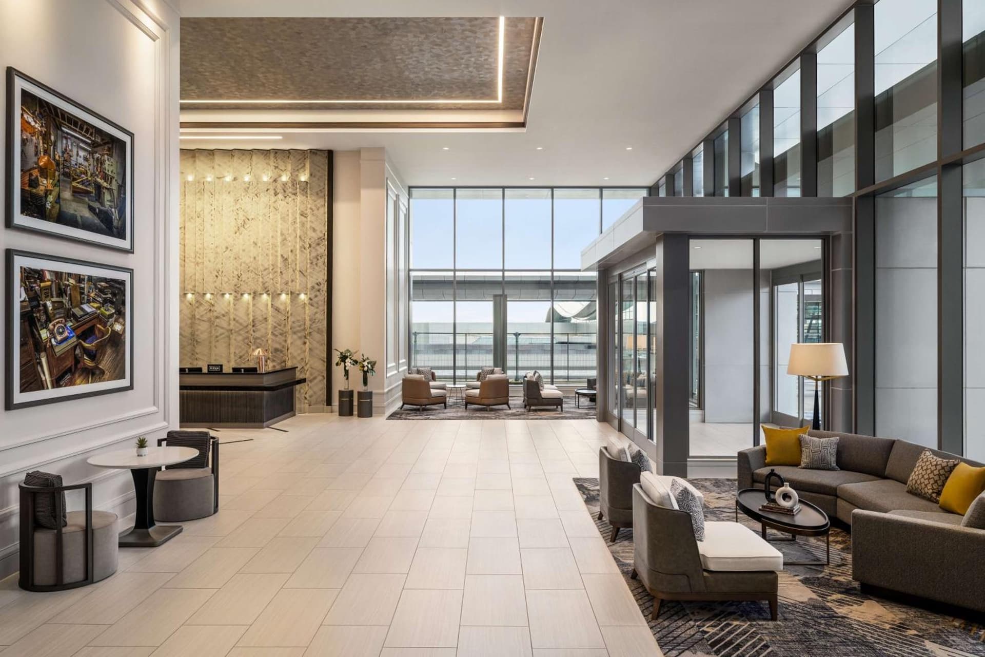 Hilton BNA Nashville Airport Terminal gallery photo in Nashville, TN — image 37