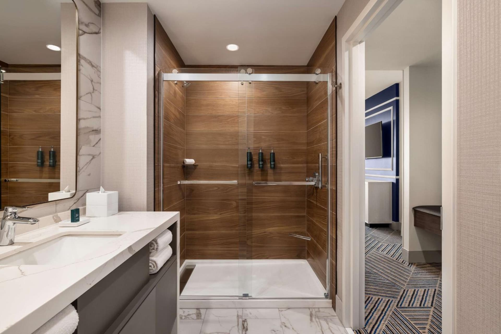Hilton BNA Nashville Airport Terminal gallery photo in Nashville, TN — image 38