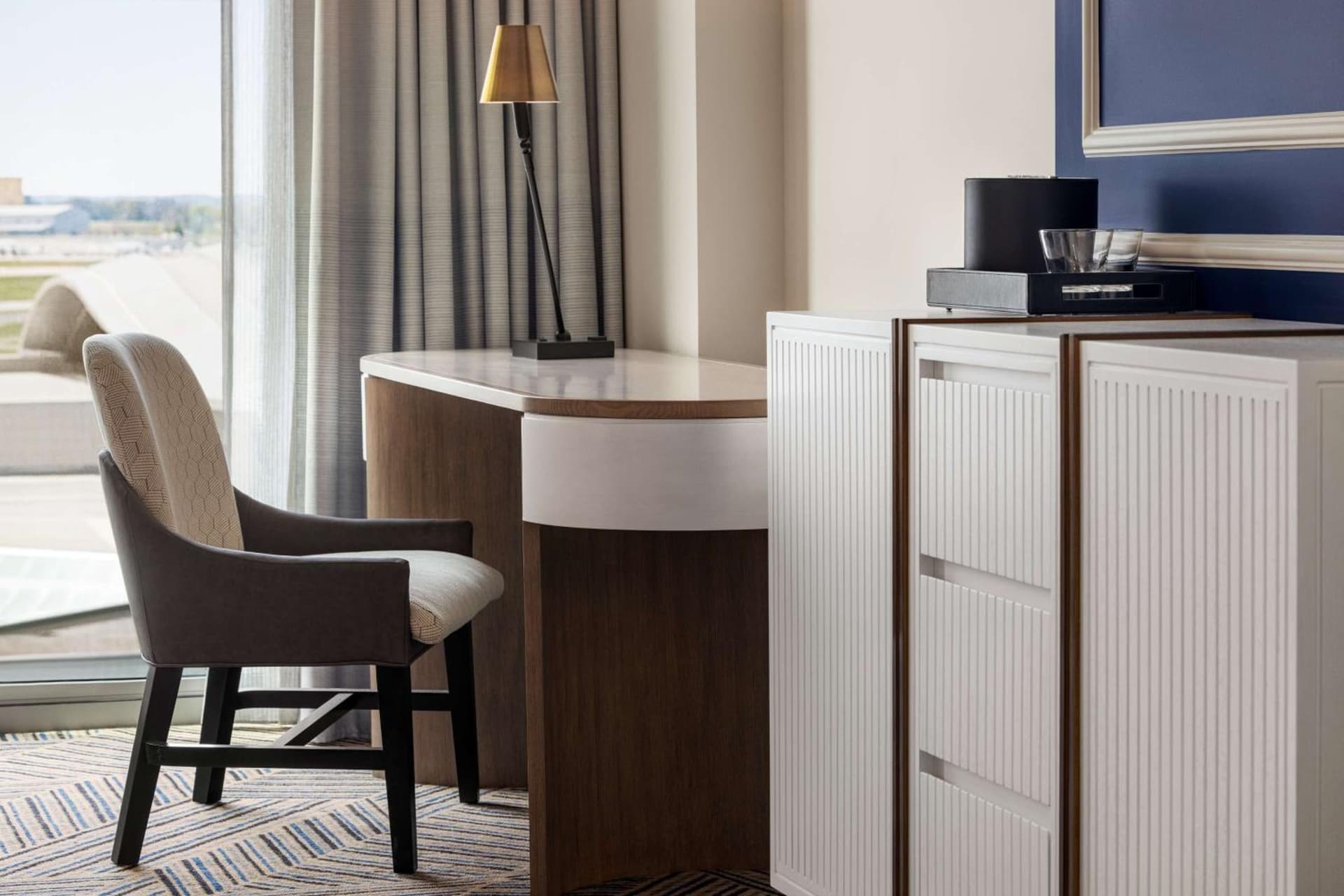 Hilton BNA Nashville Airport Terminal gallery photo in Nashville, TN — image 31