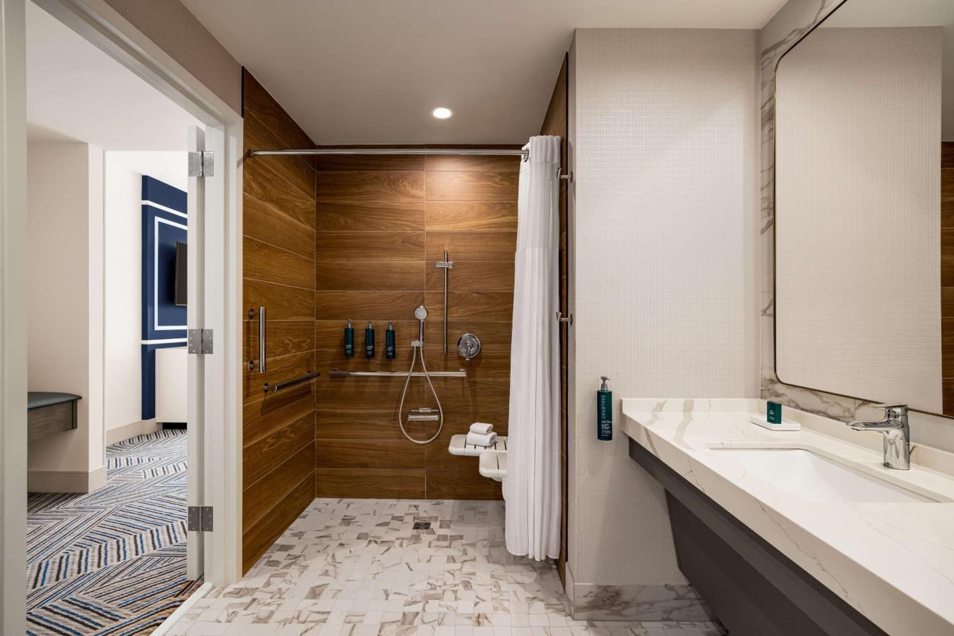 Hilton BNA Nashville Airport Terminal gallery photo in Nashville, TN — image 35