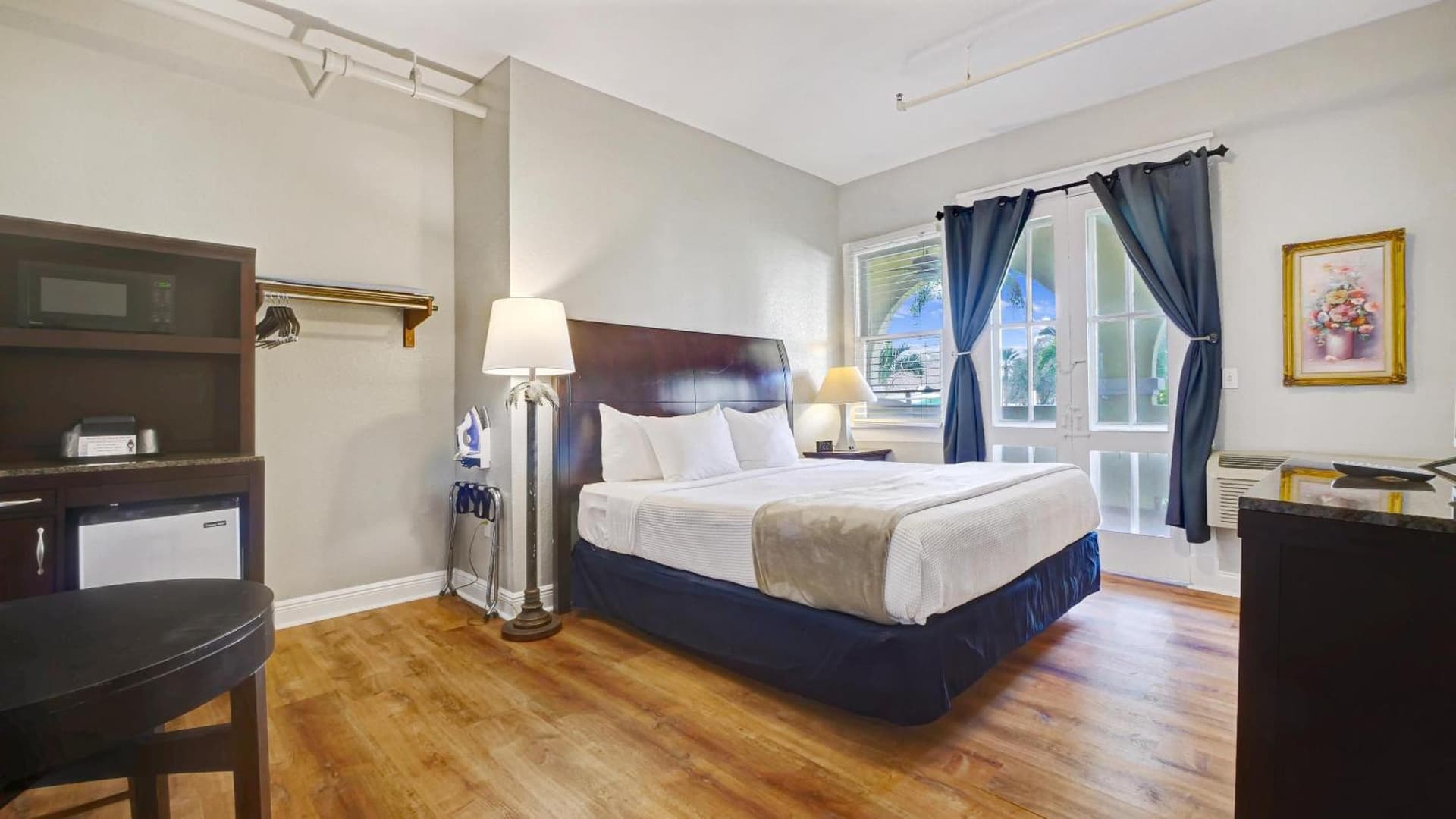 Crystal Bay Historic Hotel interior in St Petersburg, FL — gallery photo 2