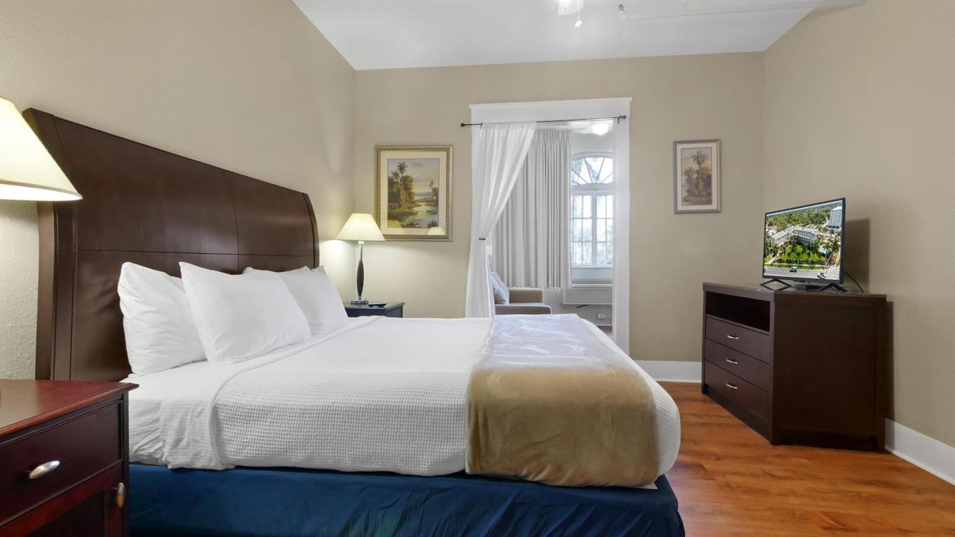 Crystal Bay Historic Hotel gallery photo in St Petersburg, FL — image 124