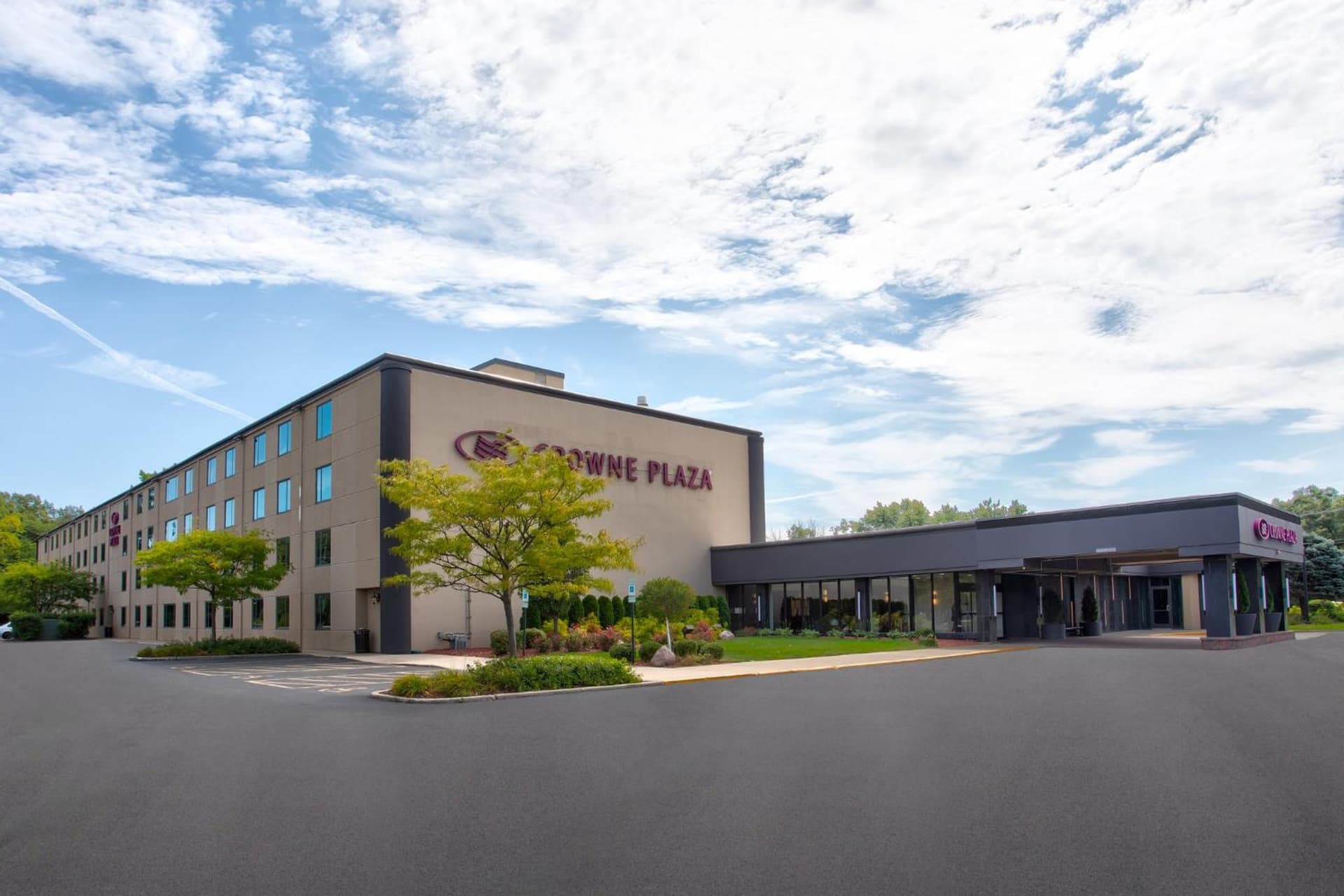 Crowne Plaza Chicago-Northbrook, an IHG Hotel featured exterior or lobby in Northbrook, IL — similar hotel