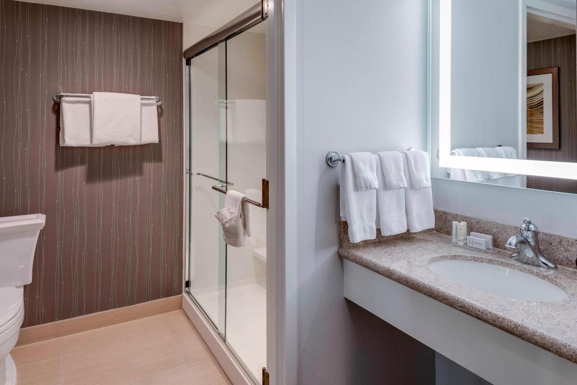 Courtyard by Marriott Portsmouth gallery photo in Portsmouth, NH — image 9