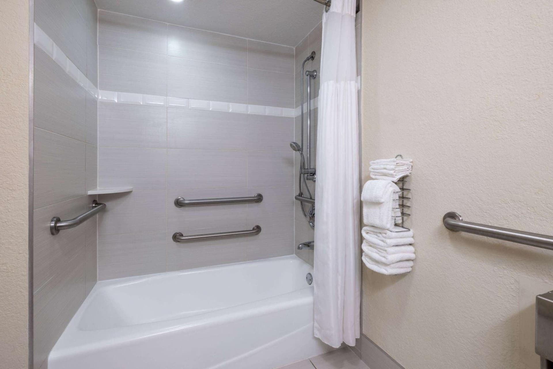 Wyndham Boca Raton Hotel interior in Boca Raton, FL — gallery photo 2