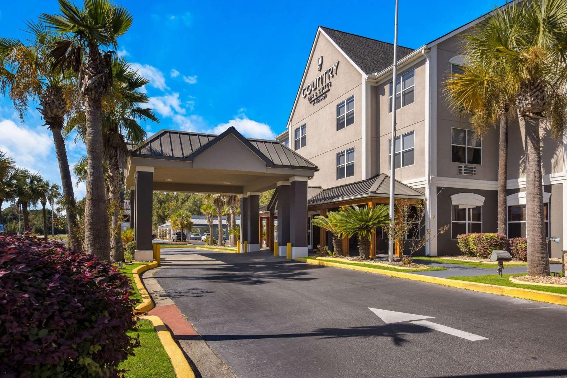 Country Inn & Suites by Radisson, Hinesville, GA property views in Hinesville, GA — gallery photo 3