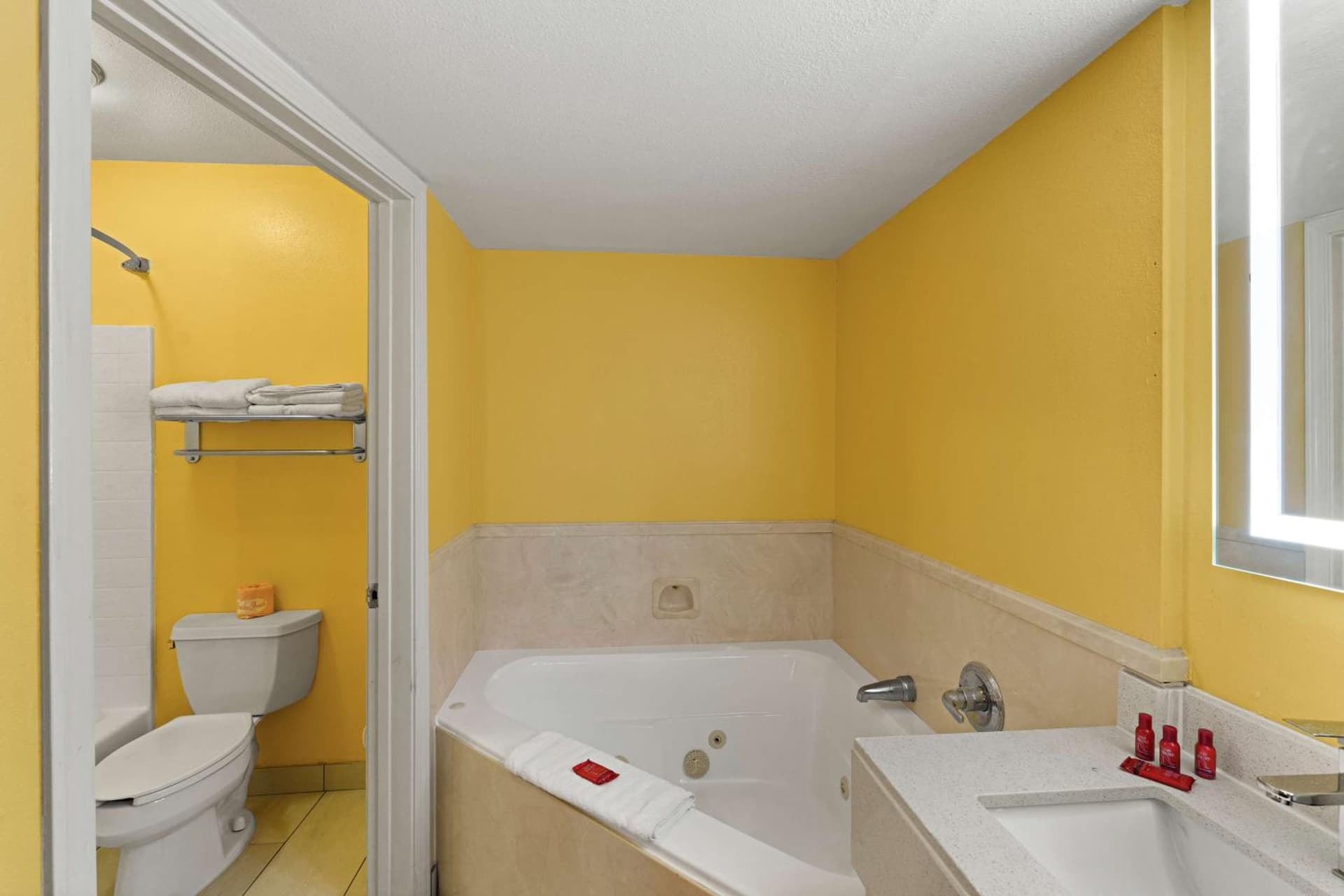 SureStay by Best Western Gulfport gallery photo in Gulfport, MS — image 19