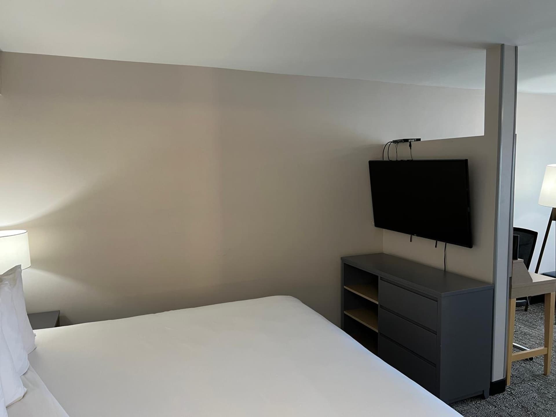 Country Inn & Suites by Radisson, Vallejo Napa Valley, CA gallery photo in Vallejo, CA — image 39
