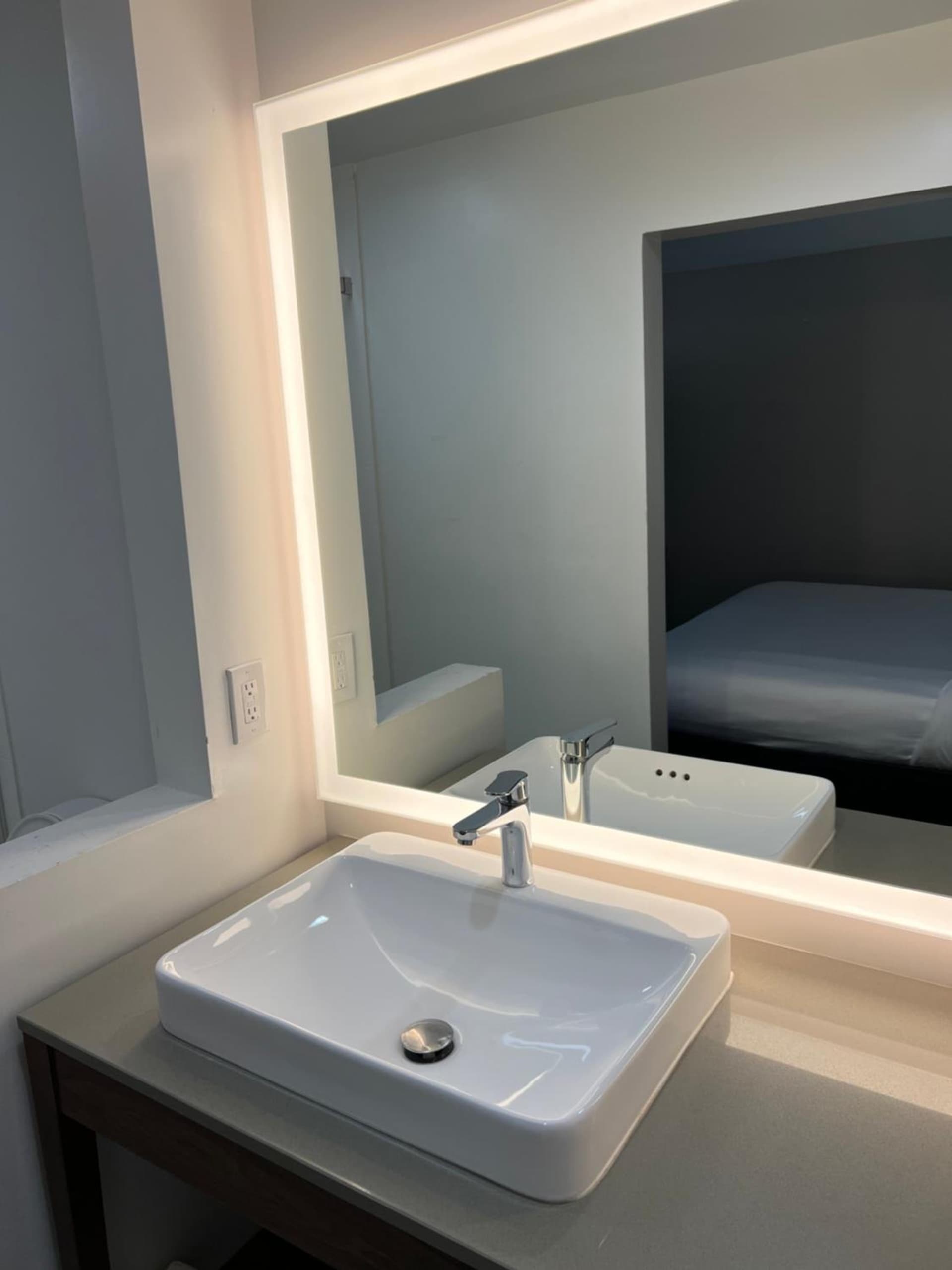 Country Inn & Suites by Radisson, Vallejo Napa Valley, CA gallery photo in Vallejo, CA — image 8