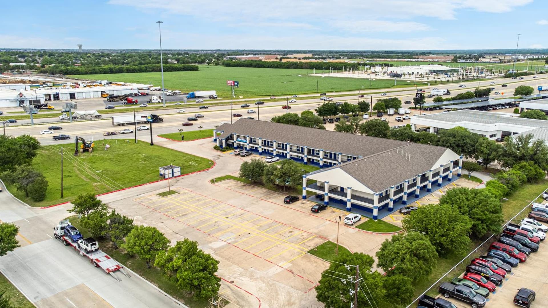 Days Inn by Wyndham McKinney gallery photo in McKinney, TX — image 12