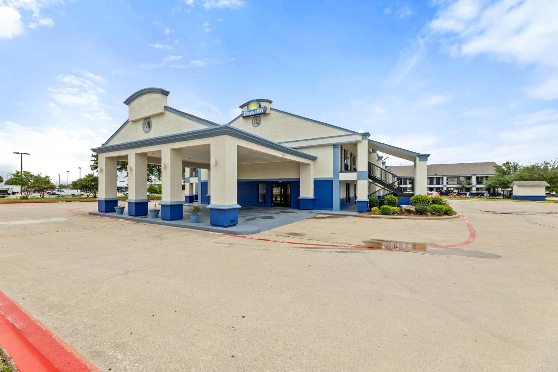 Days Inn by Wyndham McKinney gallery photo in McKinney, TX — image 49