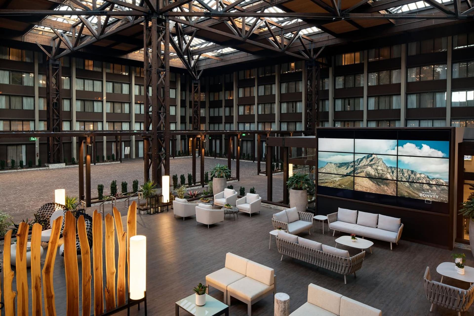 Seattle Airport Marriott gallery photo in SeaTac, WA — image 21