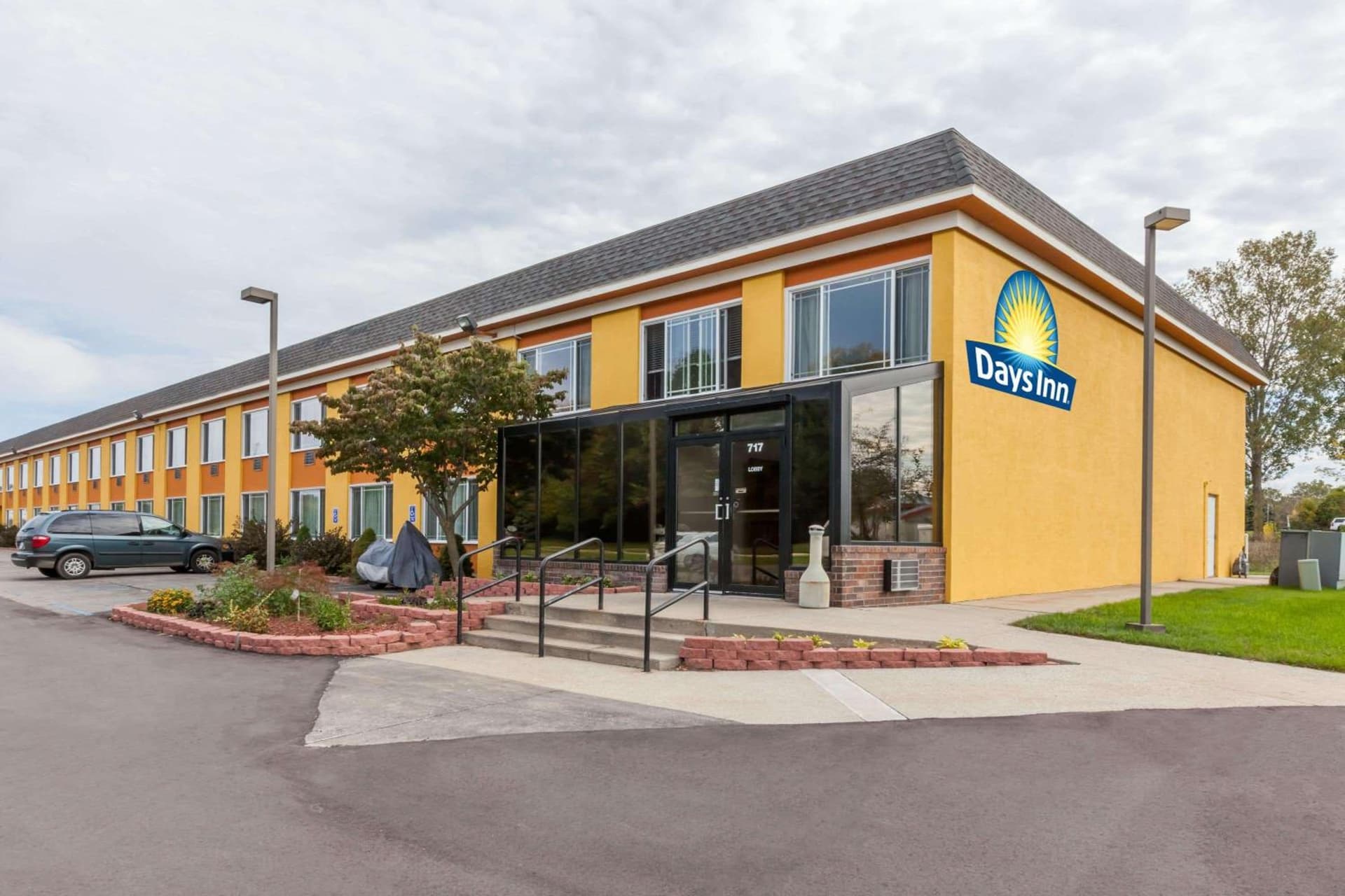 Days Inn by Wyndham Holland — hotel in Holland, Michigan