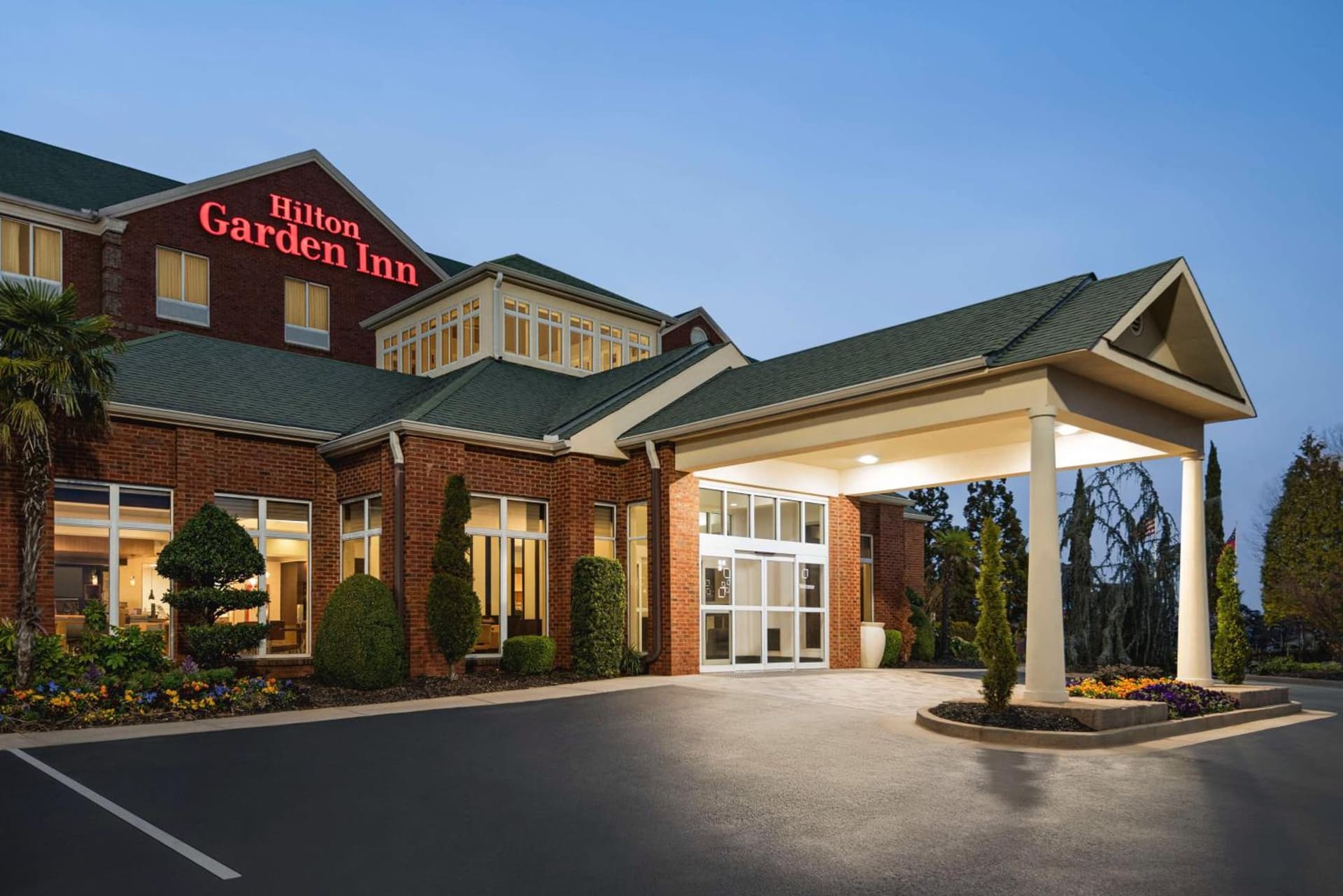 Hilton Garden Inn Atlanta South-McDonough interior in McDonough, GA — gallery photo 2