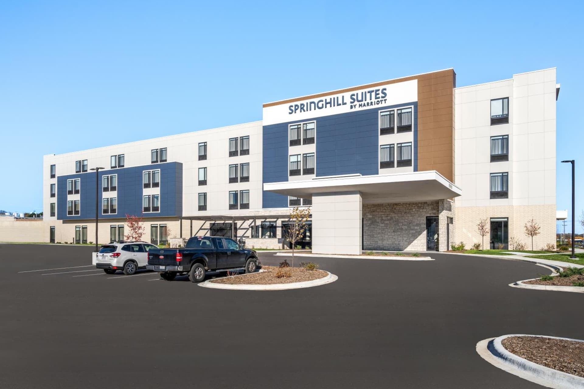 SpringHill Suites by Marriott Menomonee Falls property views in Menomonee Falls, WI — gallery photo 3