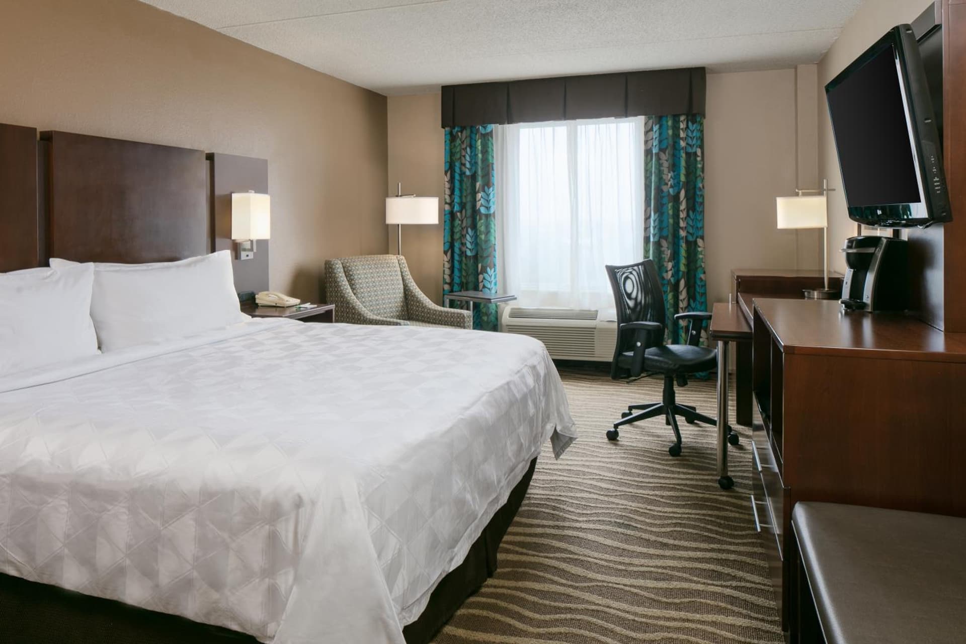 Holiday Inn Hotel & Suites Overland Park-West by IHG gallery photo in Overland Park, KS — image 35