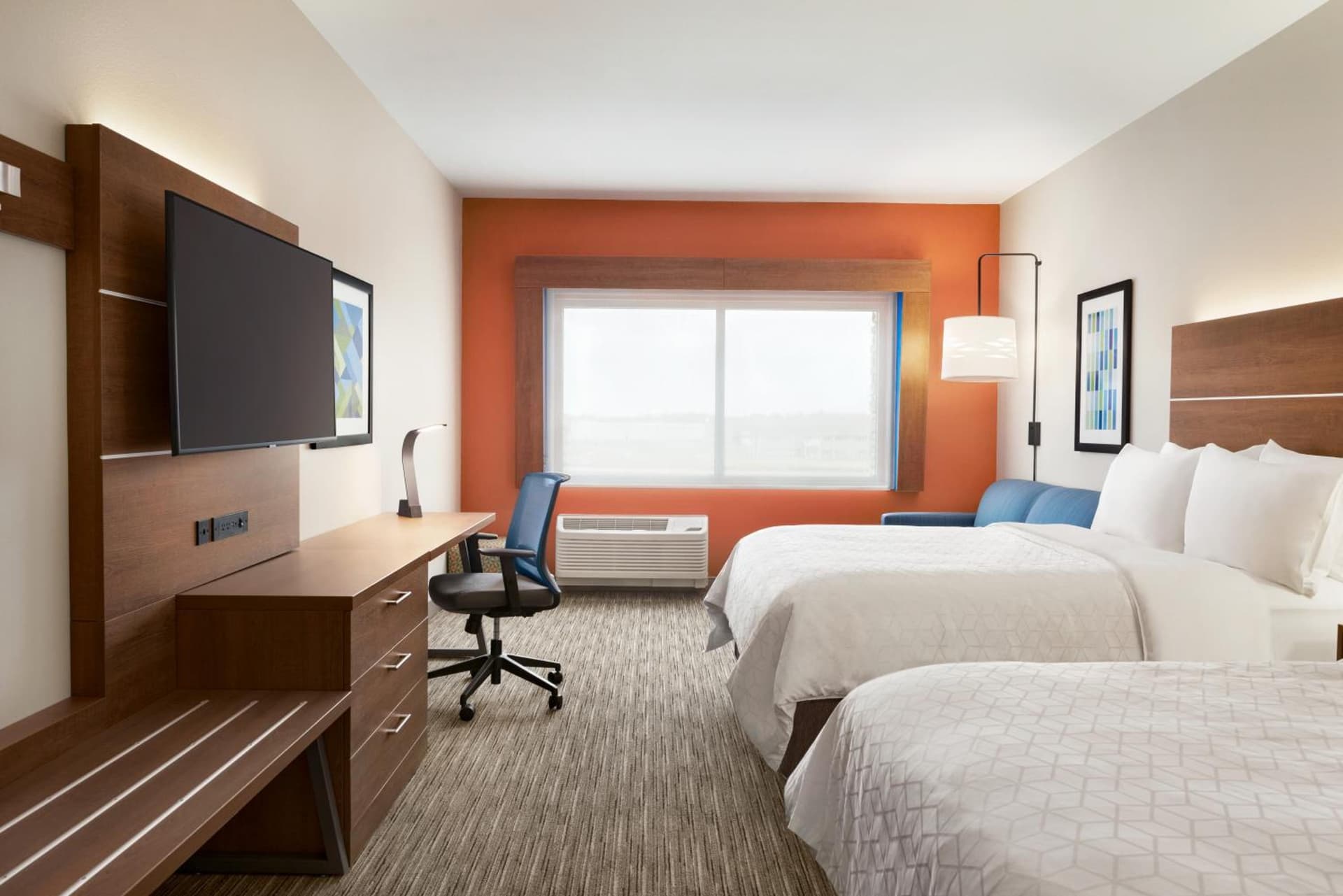 Holiday Inn Express & Suites - Beaver Dam by IHG property views in Beaver Dam, WI — gallery photo 3