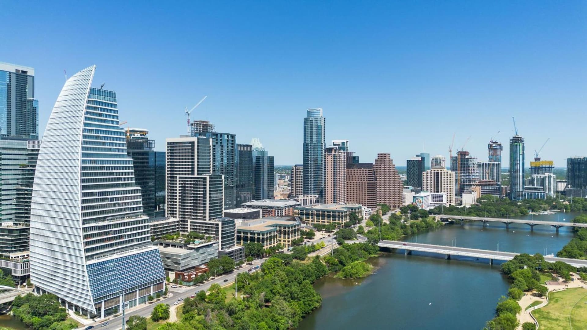 Placemakr Austin Downtown, Apartments by Hilton featured exterior or lobby in Austin, TX — similar hotel