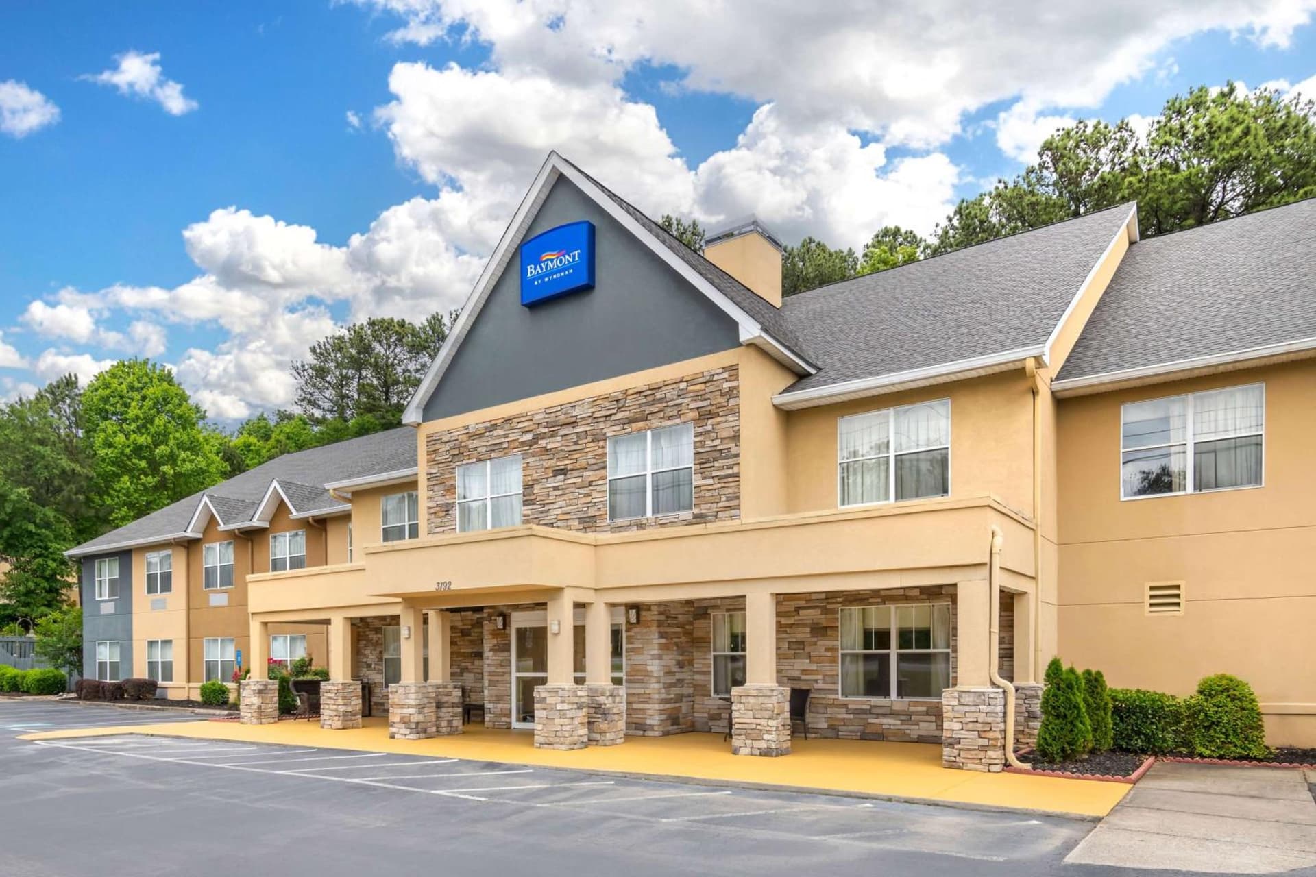 Baymont by Wyndham Kennesaw interior in Kennesaw, GA — gallery photo 2