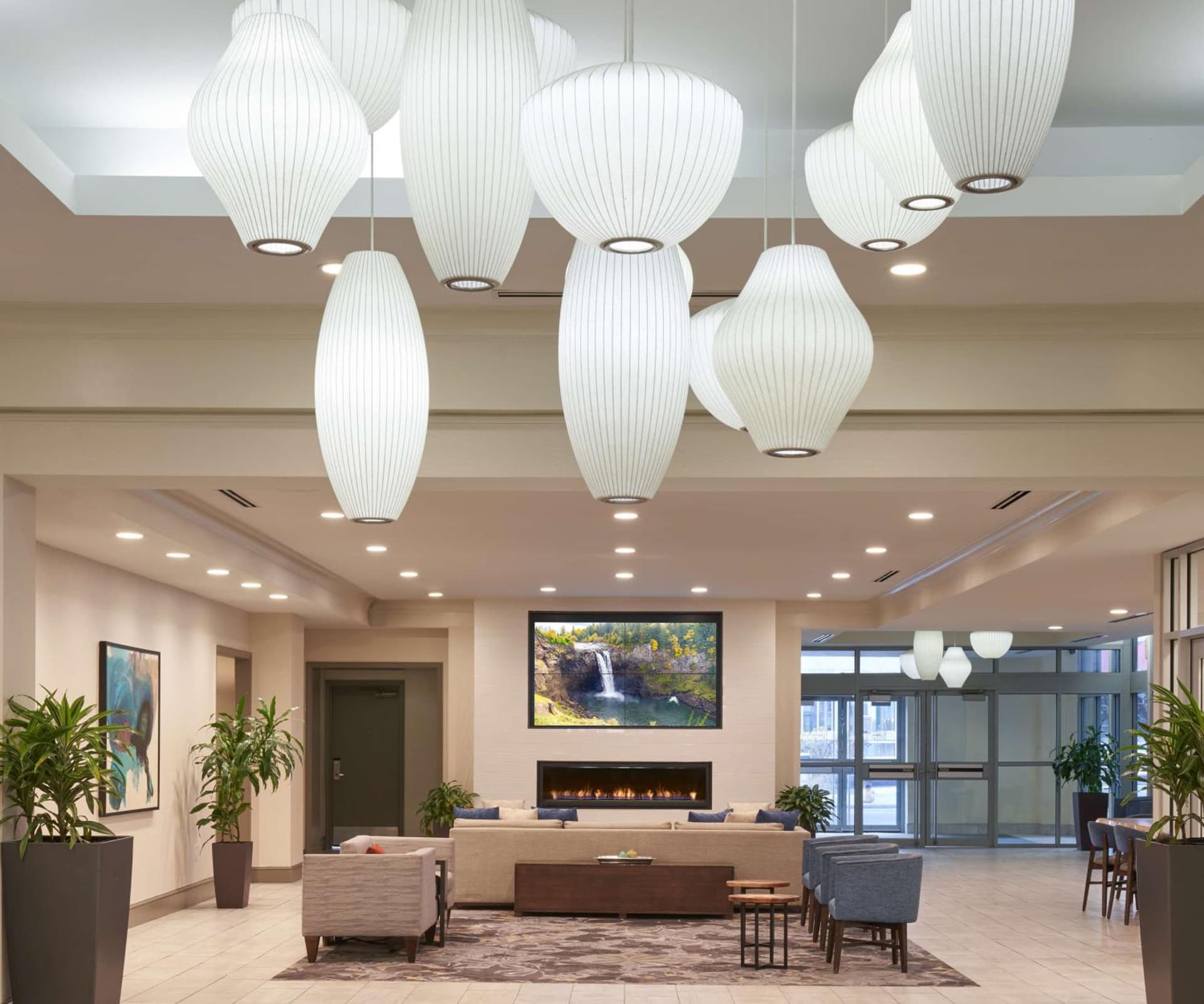 Hilton Garden Inn Philadelphia Center City interior in Philadelphia, PA — gallery photo 2