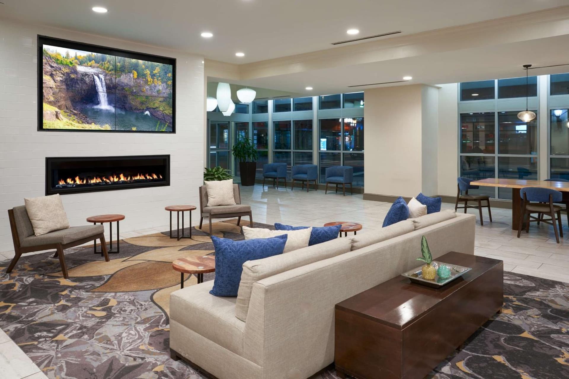 Hilton Garden Inn Philadelphia Center City property views in Philadelphia, PA — gallery photo 3