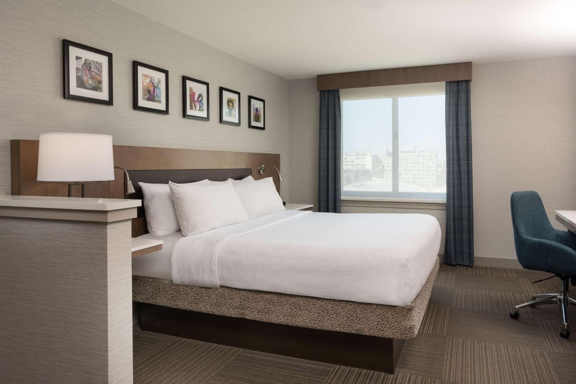 Hilton Garden Inn Philadelphia Center City gallery photo in Philadelphia, PA — image 4