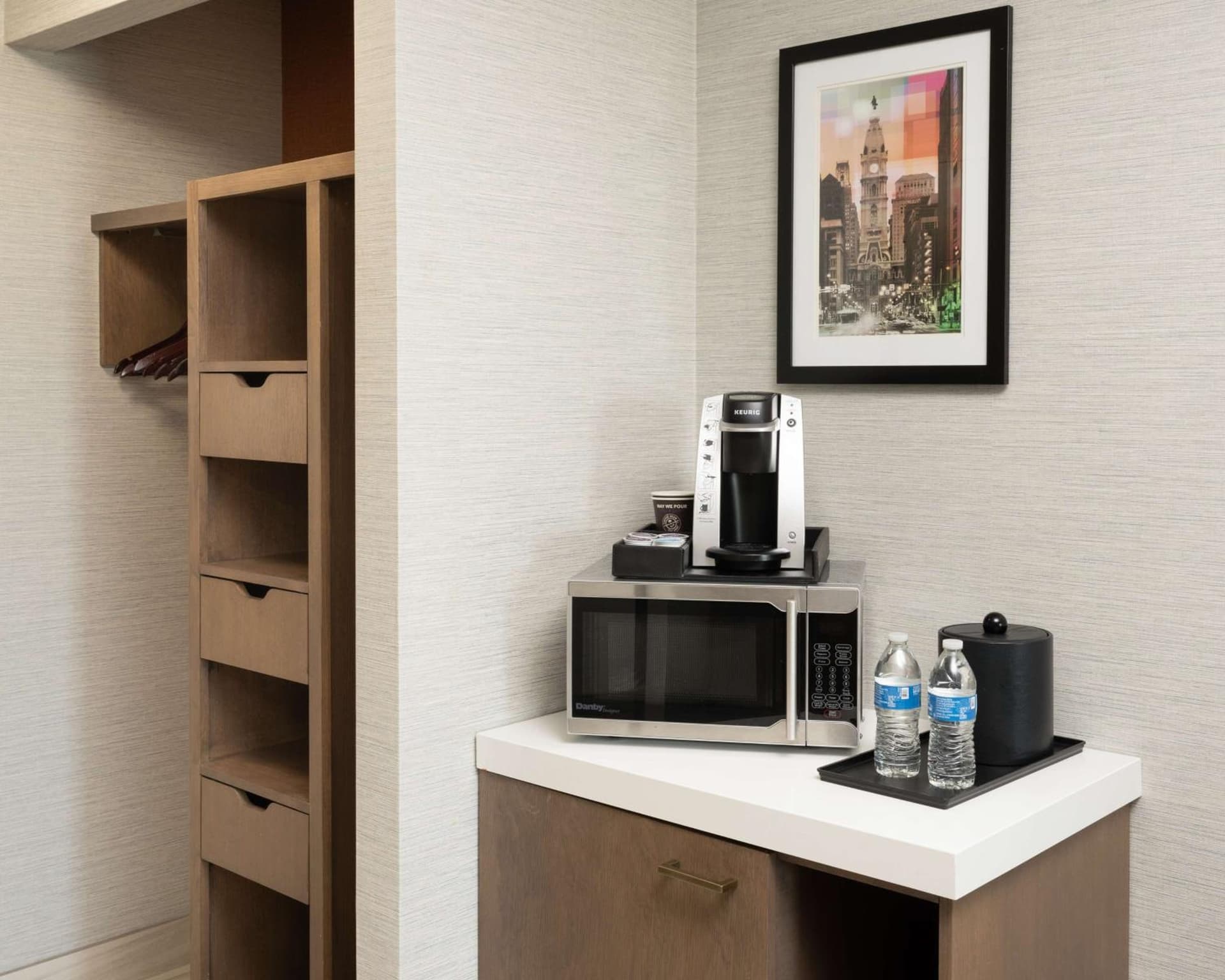 Hilton Garden Inn Philadelphia Center City gallery photo in Philadelphia, PA — image 10