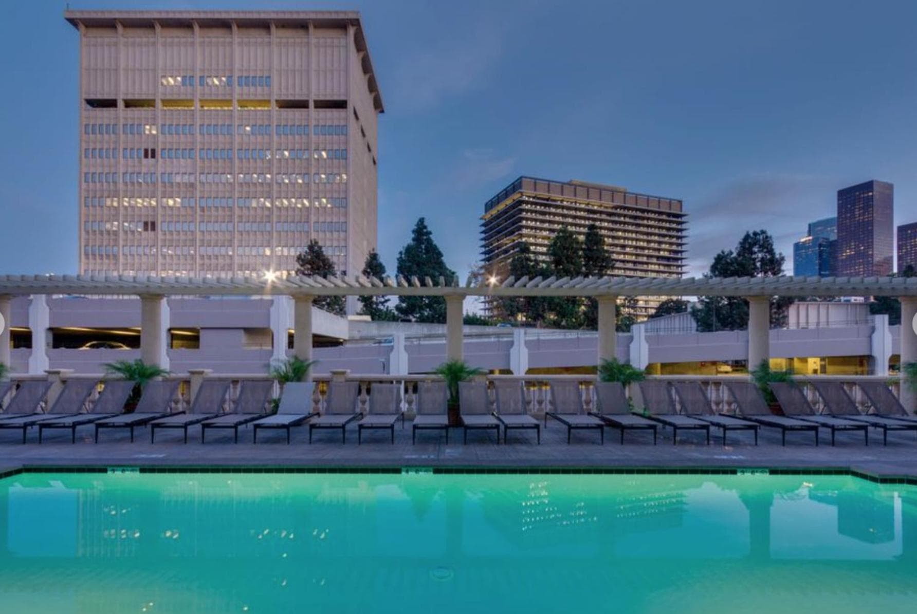 SoCaLux Bixel Skyline View interior in Los Angeles, CA — gallery photo 2