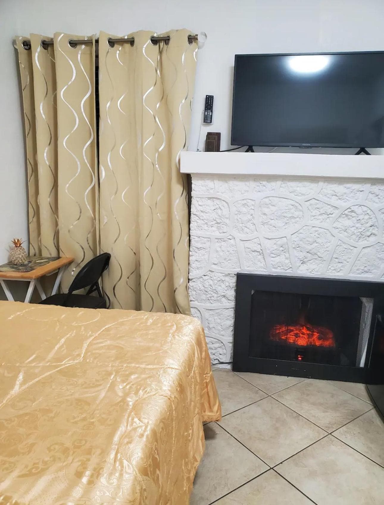 B4 Best Value on Private Bedroom with Private Bathroom in Little Havana, Miami property views in Miami, FL — gallery photo 3