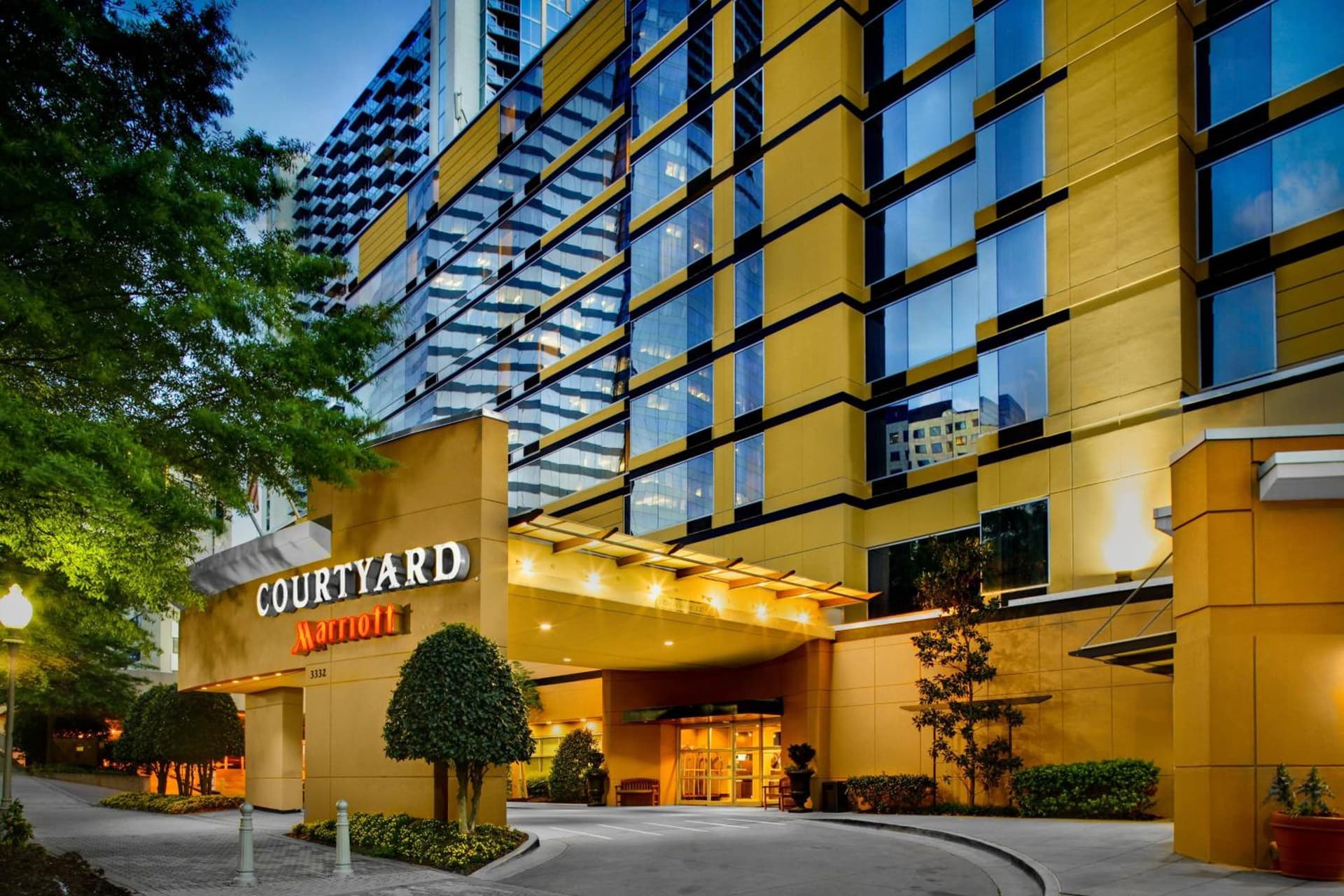 Courtyard by Marriott Atlanta Buckhead — hotel in Atlanta, Georgia