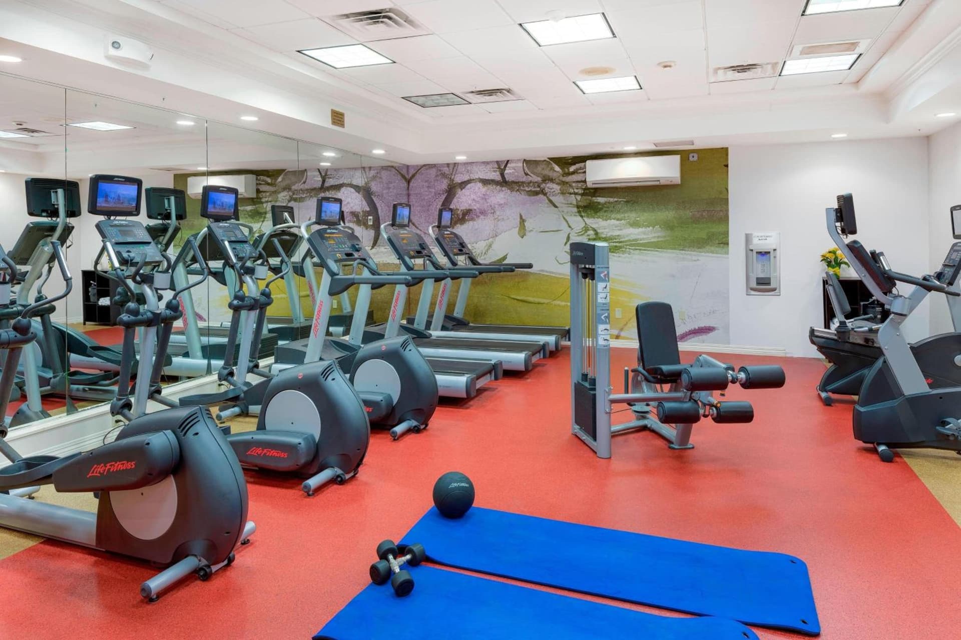 Courtyard by Marriott Portsmouth gallery photo in Portsmouth, NH — image 27