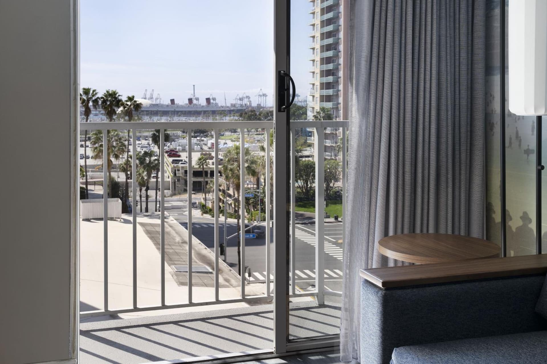 Courtyard by Marriott Long Beach Downtown gallery photo in Long Beach, CA — image 9