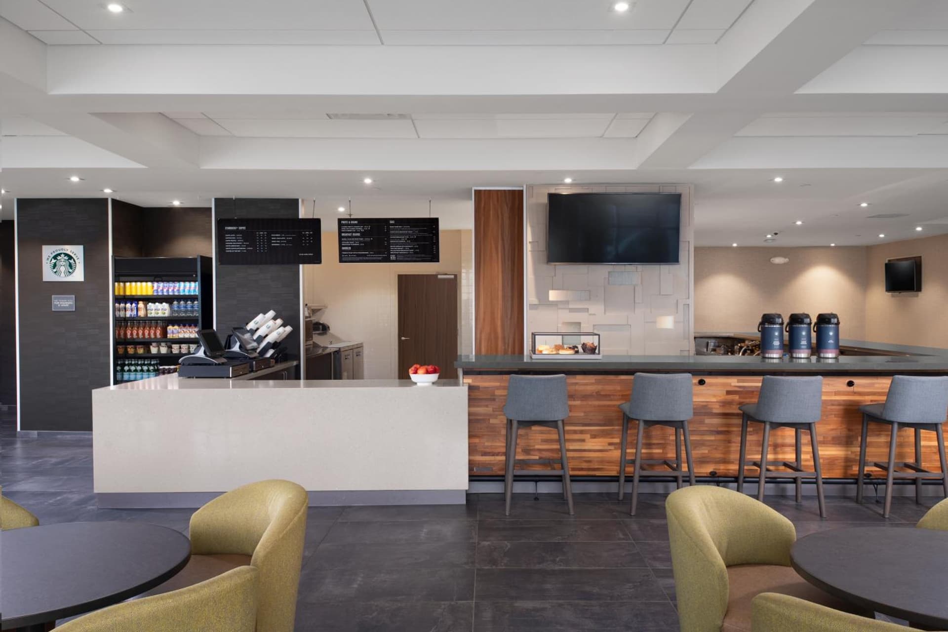 Courtyard by Marriott Edina Bloomington interior in Bloomington, MN — gallery photo 2