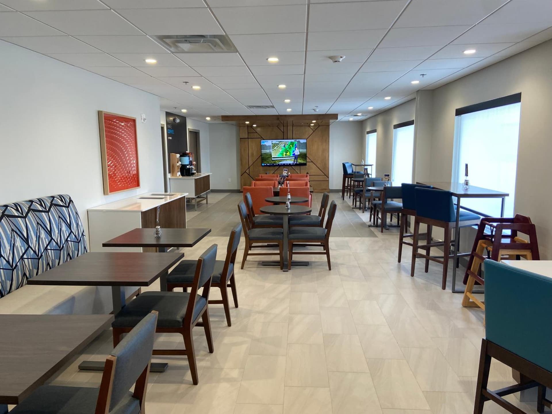 Holiday Inn Express & Suites Elyria by IHG gallery photo in Elyria, OH — image 11